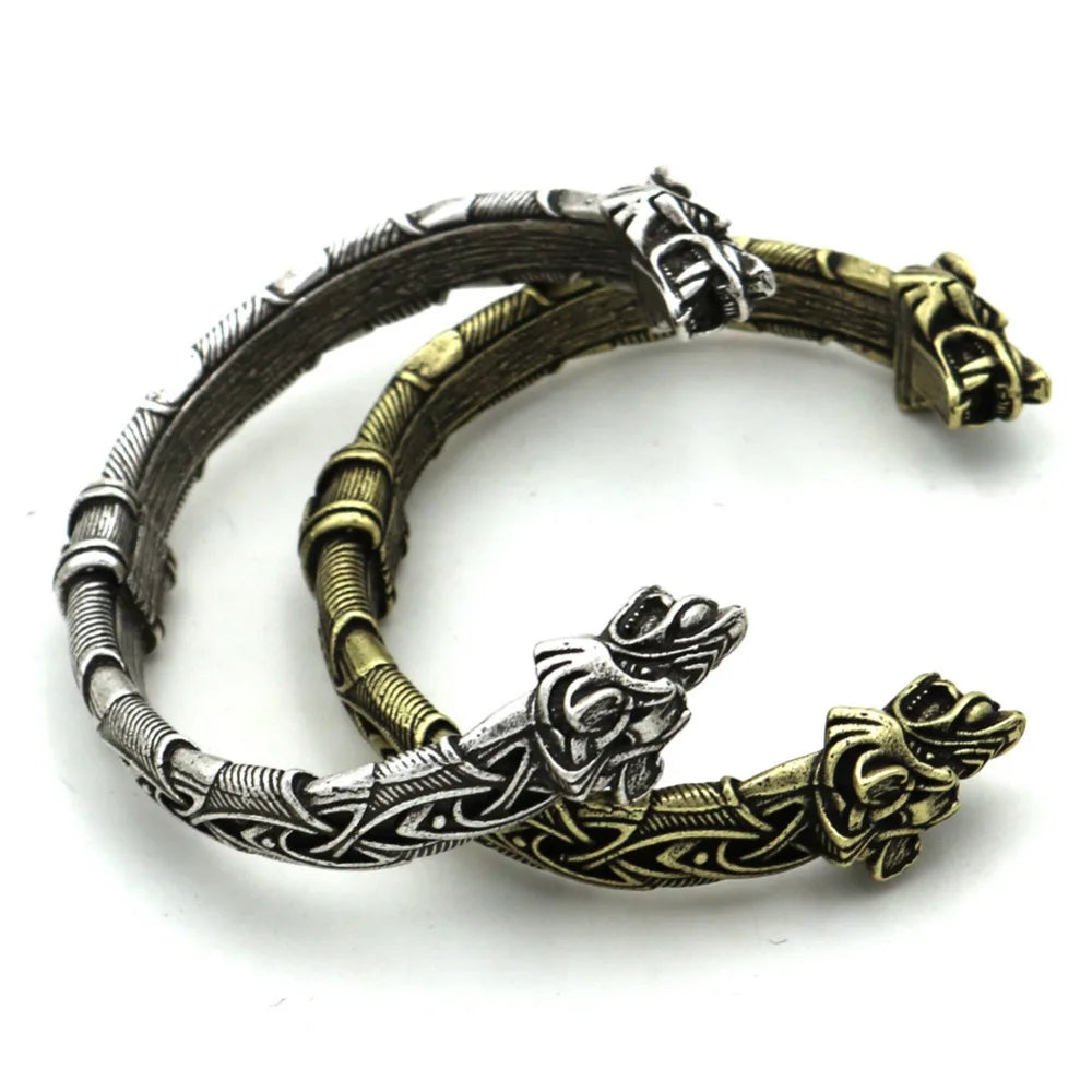 Tvívarg — Bracelet du Double-Loup
