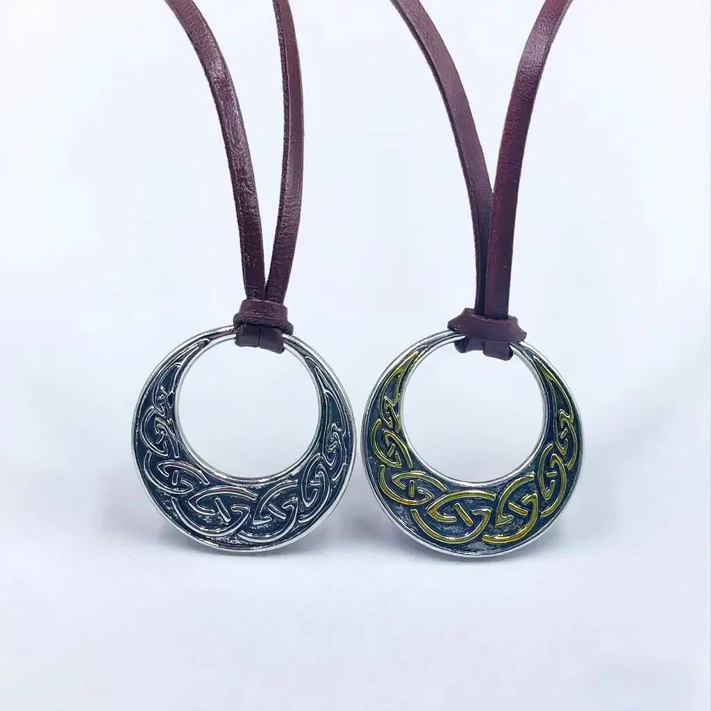 Hamingjakeðja — Collier de la Protection sacrée