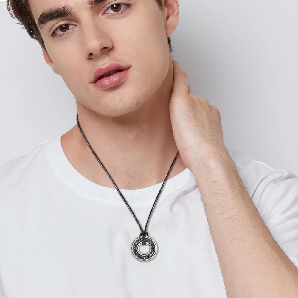 Málljóð — Collier de la Parole Gravée