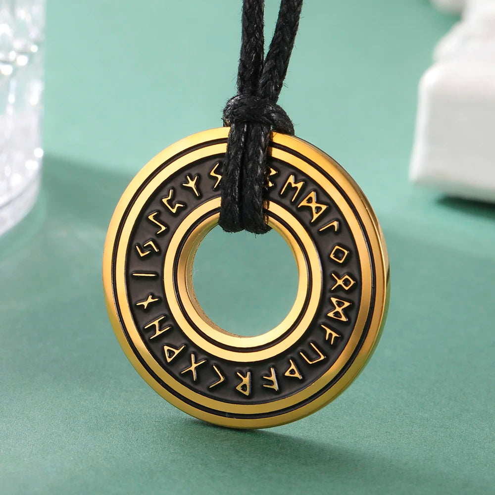 Málljóð — Collier de la Parole Gravée