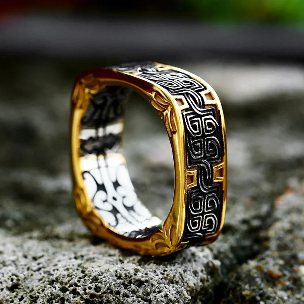 Fjórmál — Anneau de la trame orné