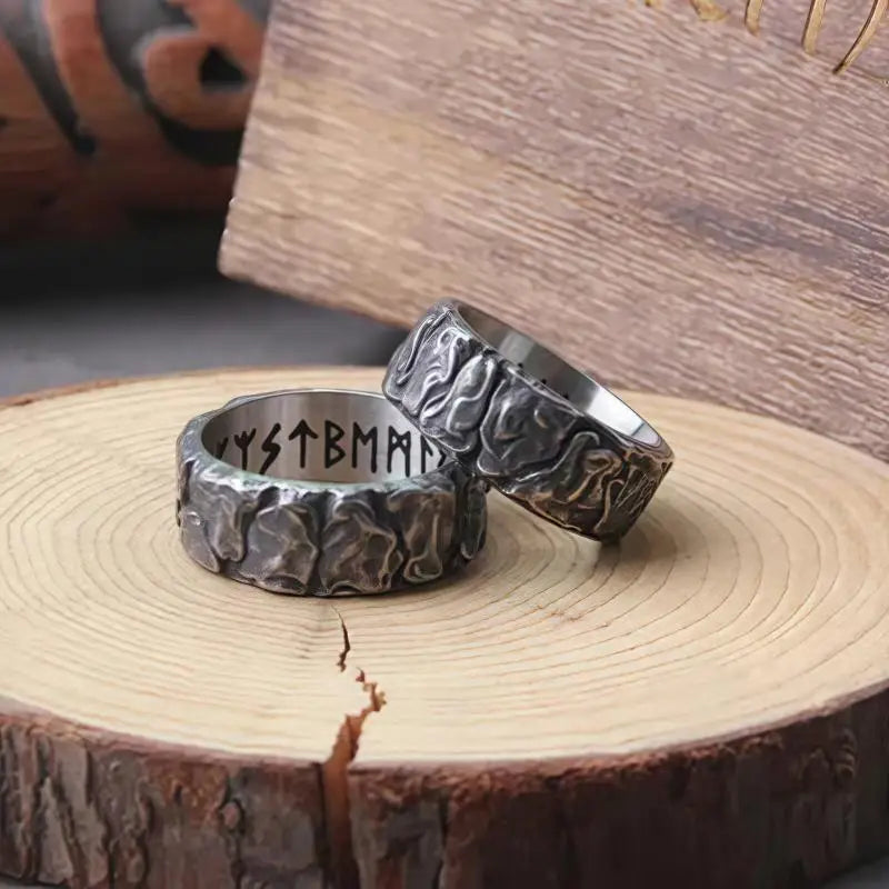 bague martelee