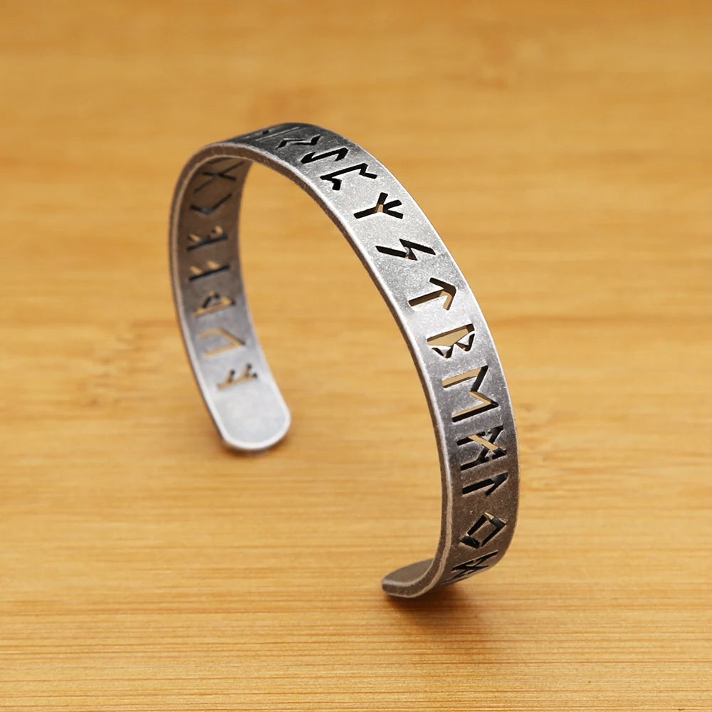 Helgifjötr — Bracelet du Lien Sacré